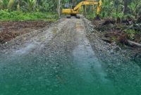 Pembangunan Jalan Produksi Payahe, Kecamatan Oba, Tidore Kepulauan ditargetkan rampung pada Desember 2025, tahapan pekerjaan saat ini sudah 70%.